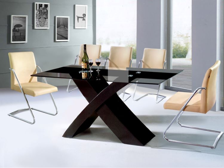 Mẫu kính mặt bàn màu đen sang trọng sử dụng cho phòng làm việc, phòng họp, phòng tiếp khách